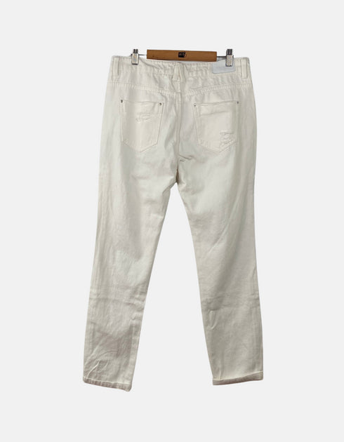 White jeans FM